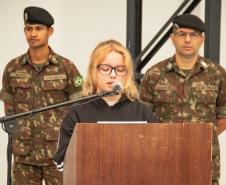 Segunda etapa do Projeto Escola de Civismo acontece no Colégio Estadual Neusa Domit