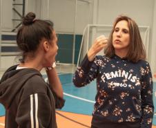 Segunda etapa do Projeto Escola de Civismo acontece no Colégio Estadual Neusa Domit