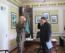 Professor Carlos Polsin é agraciado com o título de Amigo do Batalhão