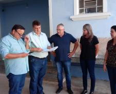 Presidente da Comissão de Educação da Assembleia Legislativa do Paraná e Líder do Governo, Deputado Hussein Bakri, e o Chefe do NRE/UVA Prof. Carlos Alberto Polsin, visitaram alguns dos nossos Colégios durante o dia de hoje.
