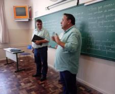 Presidente da Comissão de Educação da Assembleia Legislativa do Paraná e Líder do Governo, Deputado Hussein Bakri, e o Chefe do NRE/UVA Prof. Carlos Alberto Polsin, visitaram alguns dos nossos Colégios durante o dia de hoje.
