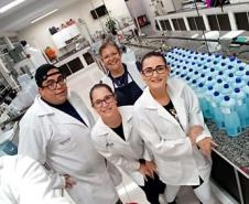 Foram produzidos cerca de 74 litros, que serão destinados para locais públicos como Hospital, Bombeiros, Polícia, Igrejas e Fórum. 