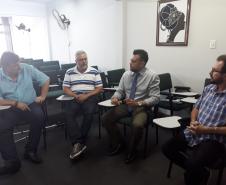 CHEFE DO NÚCLEO REGIONAL DE EDUCAÇÃO REUNE-SE COM JUIZ DA VARA DA INFÂNCIA E JUVENTUDE, FAMÍLIA E ANEXOS DE UNIÃO DA VITÓRIA
No dia 22 de janeiro de 2019, o chefe do Núcleo Regional de Educação de União da Vitória, profº  Carlos Alberto Polsin, recebeu a visita do Juiz da Vara da Infância e Juventude, Família e Anexos de União da Vitória/PR, Dr