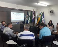 CHEFE DO NÚCLEO REGIONAL DE EDUCAÇÃO REUNE-SE COM JUIZ DA VARA DA INFÂNCIA E JUVENTUDE, FAMÍLIA E ANEXOS DE UNIÃO DA VITÓRIA
No dia 22 de janeiro de 2019, o chefe do Núcleo Regional de Educação de União da Vitória, profº  Carlos Alberto Polsin, recebeu a visita do Juiz da Vara da Infância e Juventude, Família e Anexos de União da Vitória/PR, Dr