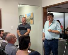 CHEFE DO NRE DE UNIÃO DA VITÓRIA REALIZA A PRIMEIRA REUNIÃO DO ANO DE 2019 COM OS DIRETORES DOS COLÉGIOS ESTADUAIS JURISDICIONADOS AO NÚCLEO.
O início do ano letivo está se aproximando e, com ele, os preparativos para a volta às aulas. Assim, na manhã de hoje, 23 de janeiro de 2019, aconteceu no auditório do NRE de União da Vitória, a primeira reunião do chefe professor Carlos Alberto Polsin com os diretores das Instituições Estaduais desta Regional.
