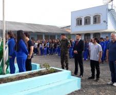 Teve início no dia 20 de fevereiro de 2019, no Colégio Estadual Túlio de França, o Projeto Nossa Bandeira – Escola de Civismo. O Referido projeto é uma diretriz do Comandante do Exército Brasileiro, visando incentivar os jovens estudantes de todo o território nacional a conhecerem e cultuarem os Símbolos Nacionais. 