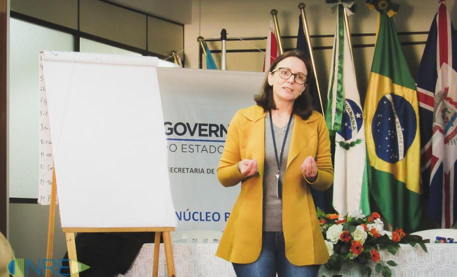 Patrulha Escolar e integrantes do NRE se reúnem para discutir sobre Bullying