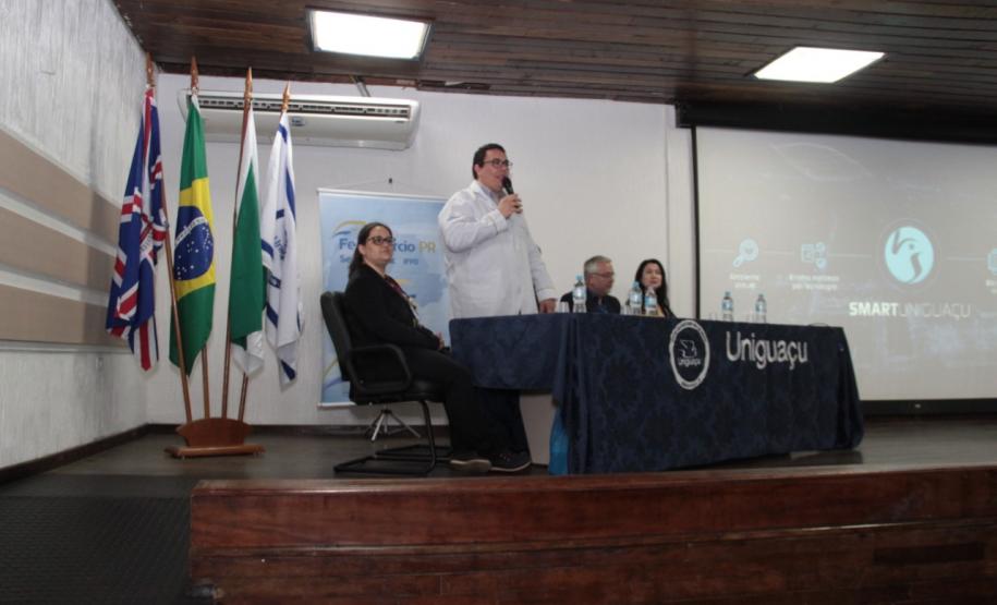 Professores de Língua Portuguesa, Matemática, Mais Aprendizagem, Salas de Apoio à Aprendizagem, parceria Sesc e Pedagogos participam de Formação Continuada.