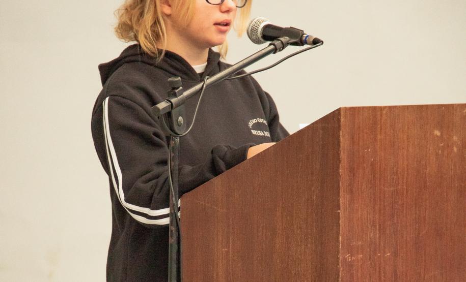 Projeto Nossa Bandeira: Escola de Civismo.