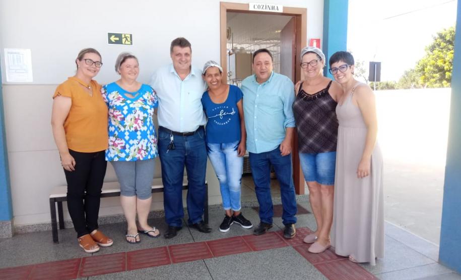 Presidente da Comissão de Educação da Assembleia Legislativa do Paraná e Líder do Governo, Deputado Hussein Bakri, e o Chefe do NRE/UVA Prof. Carlos Alberto Polsin, visitaram alguns dos nossos Colégios durante o dia de hoje.