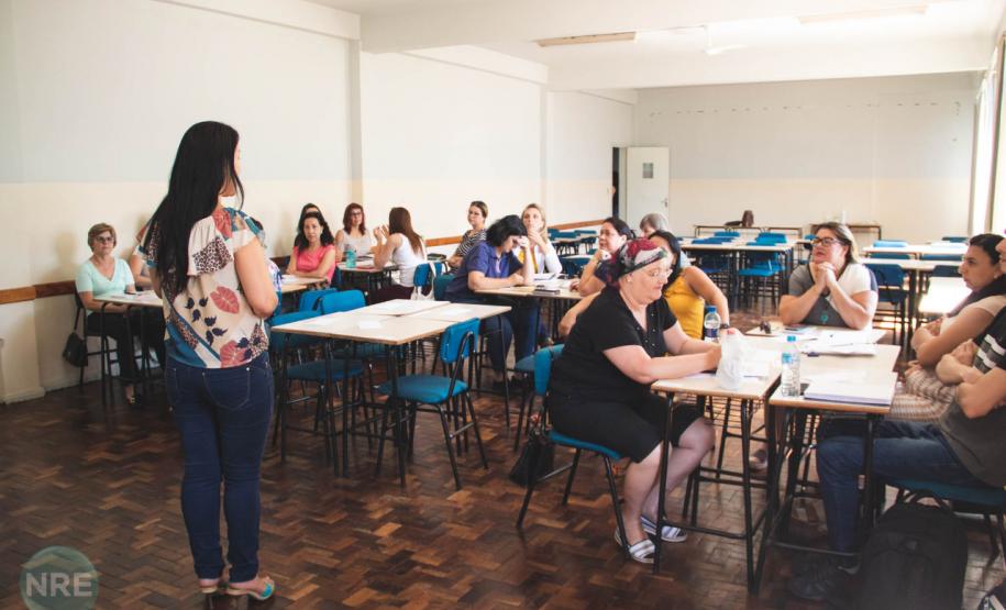 Durante a semana passada, os Professores, Pedagogos e Diretores, responsáveis pelo “Programa Mais Aprendizagem”, dos Colégios Estaduais jurisdicionados ao NRE de União da Vitória, participaram de encontros formativos na UNIUV.