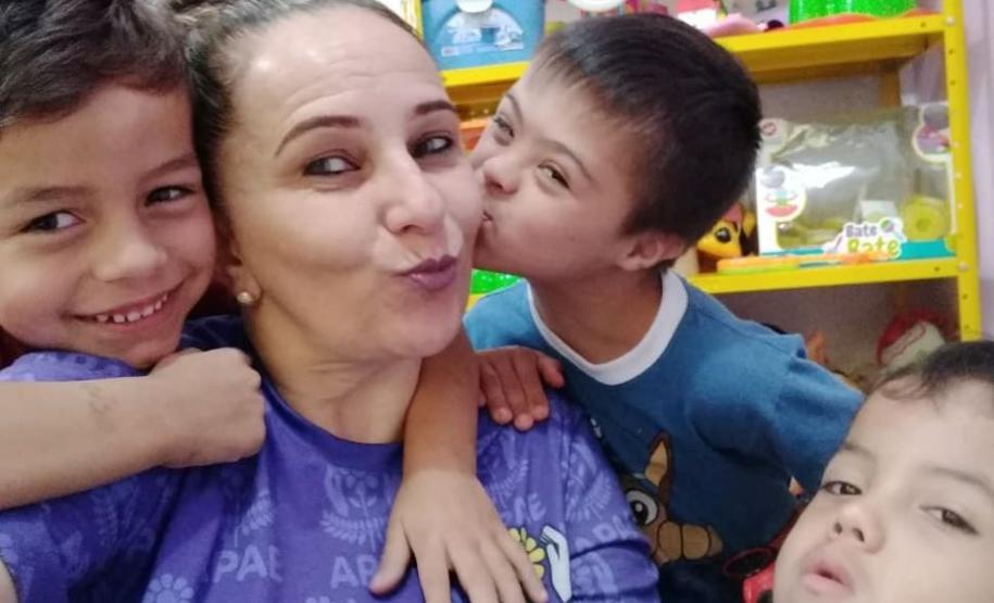 Neste dia especial, onde lembramos a luta das pessoas com Autismo e suas famílias, queremos destacar o importante trabalho desenvolvido pelas nossas escolas especiais, Escola Raio de Sol, São Francisco de Assis, 30 de Março, Alana Maria Mendes de Araújo, Cândido Maurício Brzezinski, Joceli Pichurski, 21 de Outubro e Hilda Adamio Roveda.