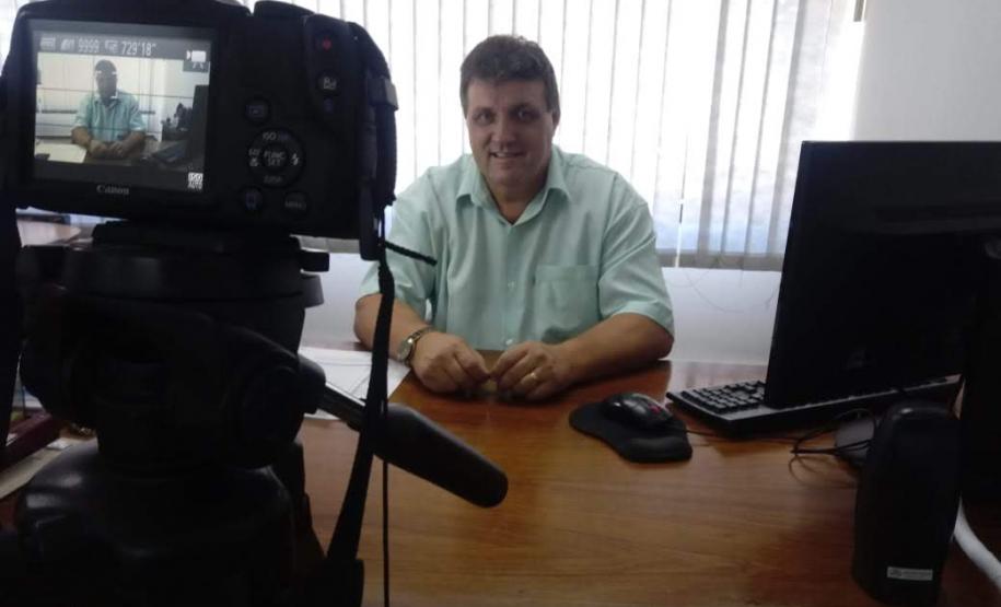 NRE/UVA tem primeira reunião on-line, com os Diretores dos Colégios Estaduais. Esta é uma forma de manter a comunicação tão essencial ao trabalho educacional, permitindo o alcance de informações de forma simultânea, até mesmo com os colégios mais distantes.